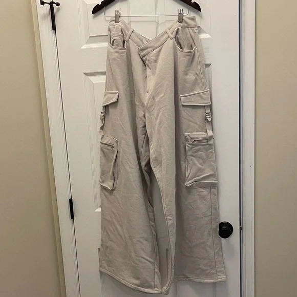 Forever 21 Cream Wide Leg Pants - Picture 1 of 7